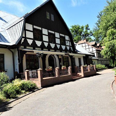 Bed and Breakfast Dworek Osiecki Osieki  Exteriér fotografie